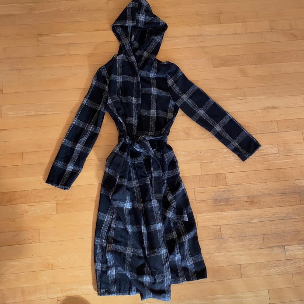 Brand NEW, robe style sweater, no tags